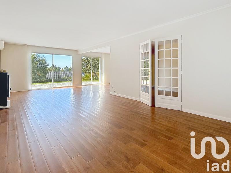 Maison - 210 m² - 7 pièces