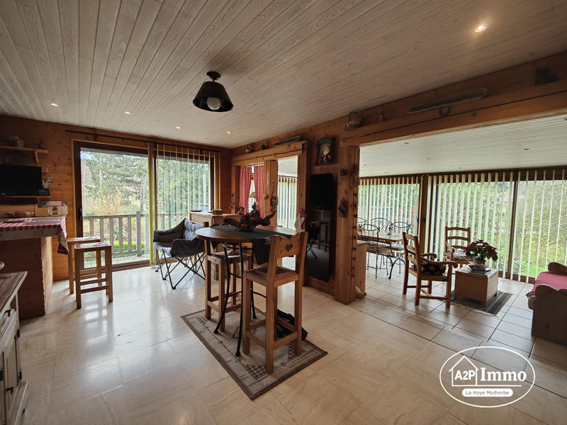 Maison - 170 m² - 10 pièces