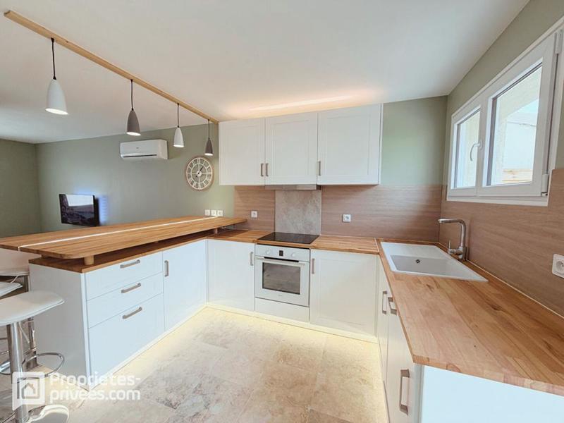 Maison - 99 m² - 5 pièces