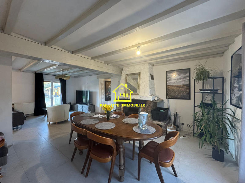 Maison - 274 m² - 6 pièces