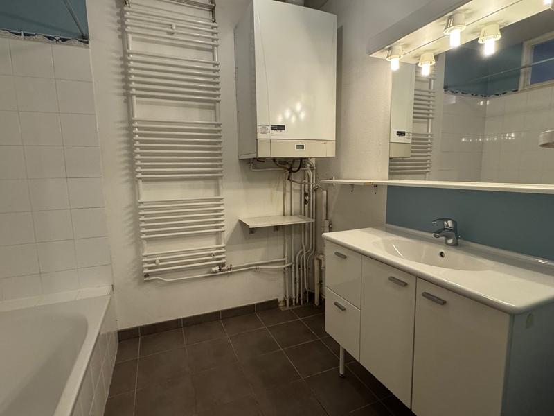 Appartement - 84 m² - 4 pièces