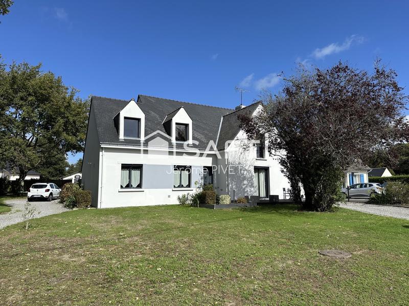 Maison - 180 m² - 7 pièces