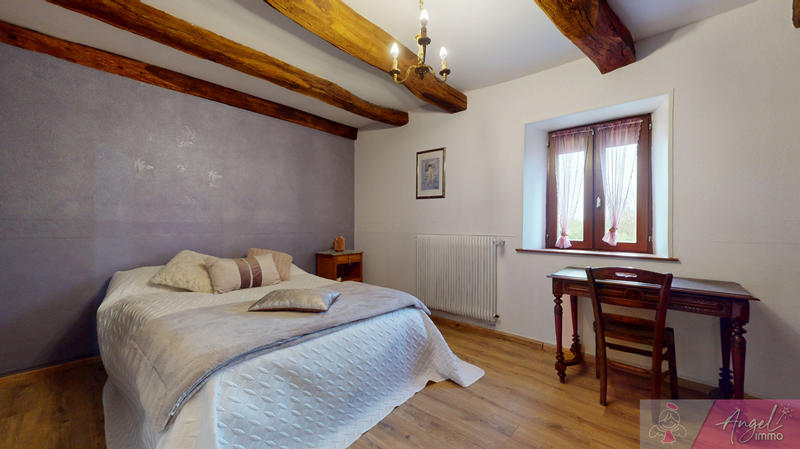 Maison - 253 m² - 10 pièces