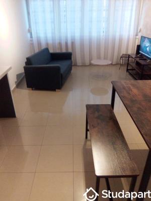 Chambre - 10 m² - 1 pièce