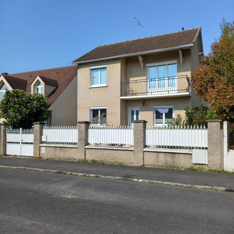 Maison - 84 m² - 4 pièces