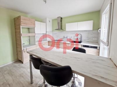 Appartement - 96 m² - 5 pièces