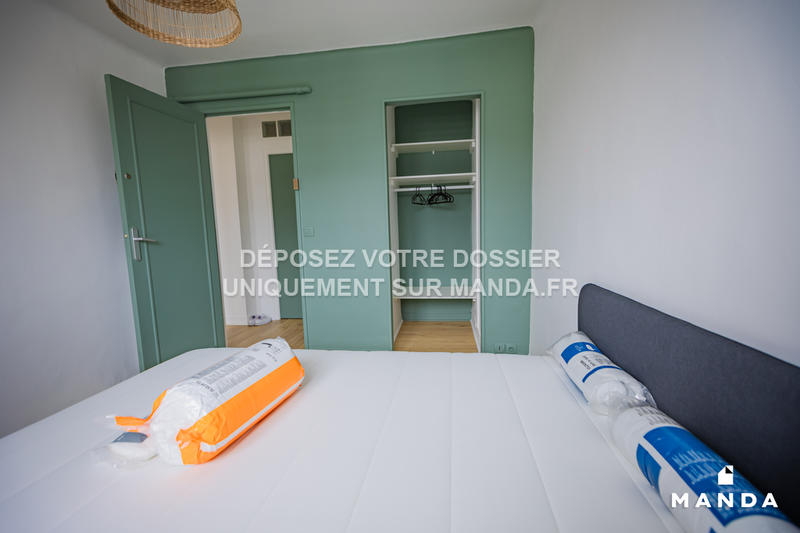 Chambre - 14 m² - 4 pièces