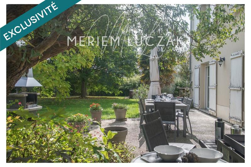 Maison - 199 m² - 7 pièces