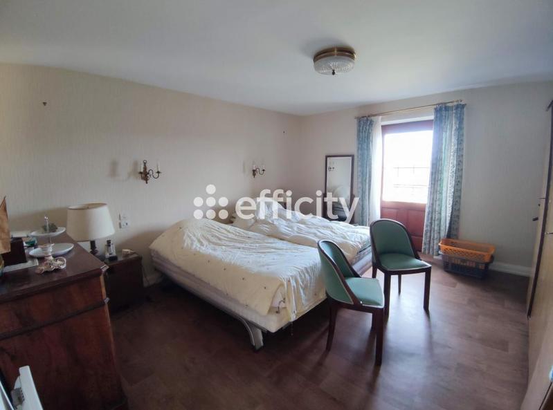 Maison - 146 m² - 6 pièces