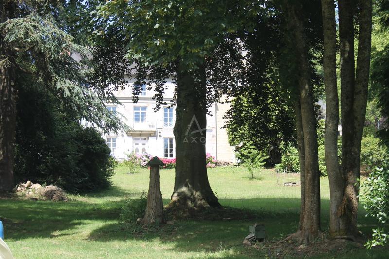 Château - 693 m² - 26 pièces