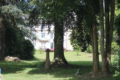 Château - 693 m² - 26 pièces