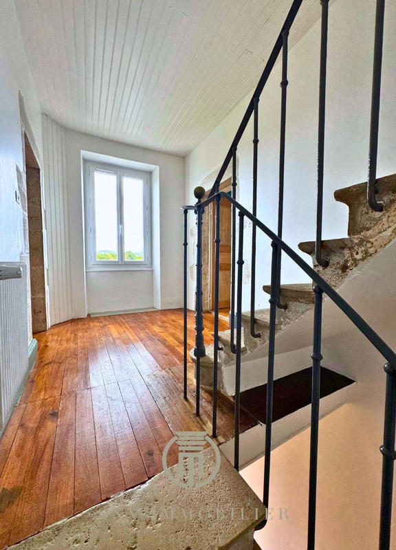 Maison - 191 m² - 7 pièces