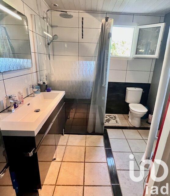 Maison - 212 m² - 5 pièces