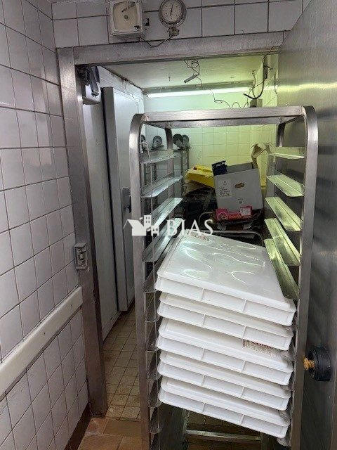 Fonds de commerce - Local commercial - 150 m²