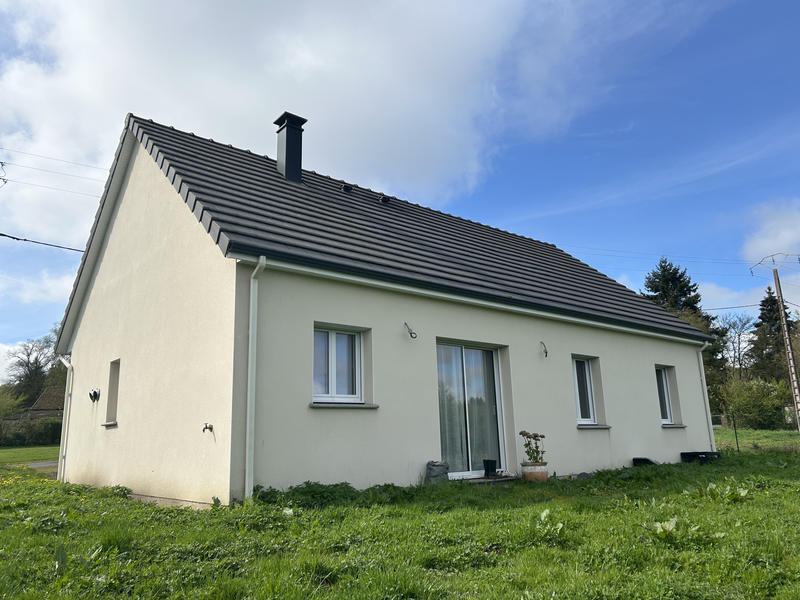 Maison - 90 m² - 4 pièces