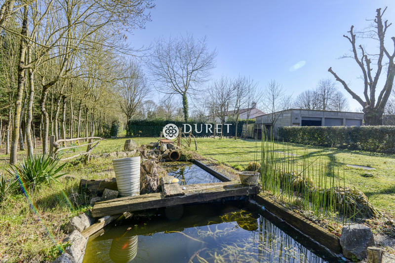 Maison traditionnelle - 197 m² - 8 pièces