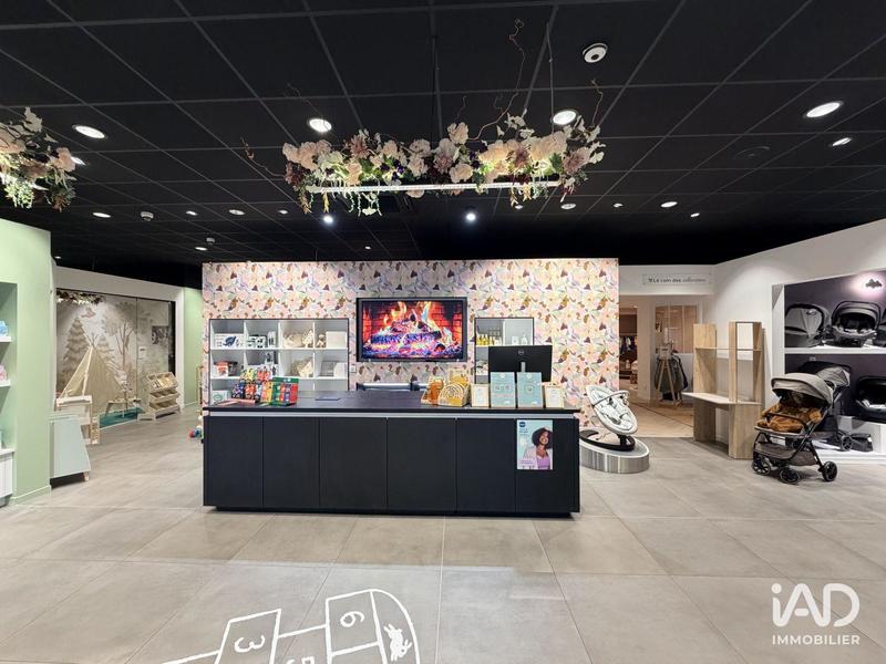 Local commercial - 297 m²