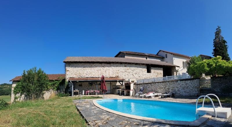 Maison - 141 m² - 5 pièces