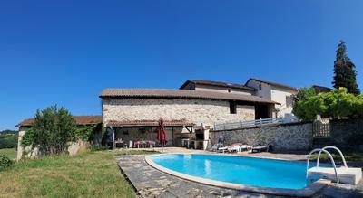 Maison - 141 m² - 5 pièces