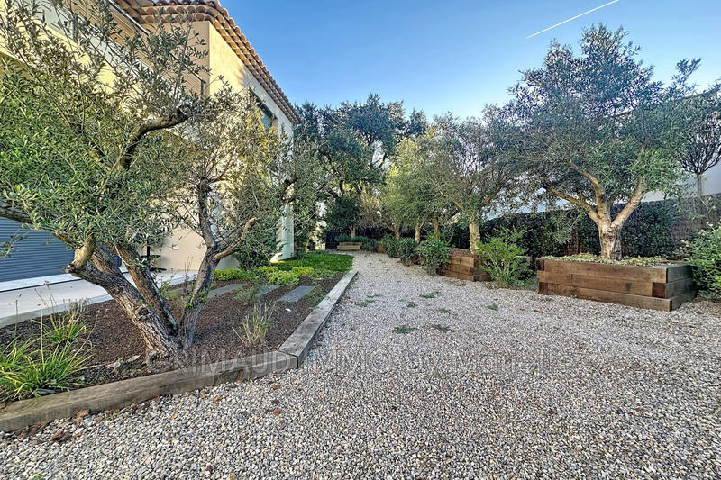 Villa - 240 m² - 5 pièces