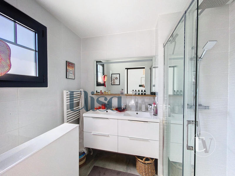 Maison contemporaine - 105 m² - 5 pièces