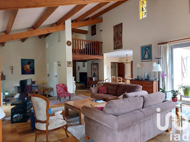 Maison de maîtres - 336 m² - 12 pièces