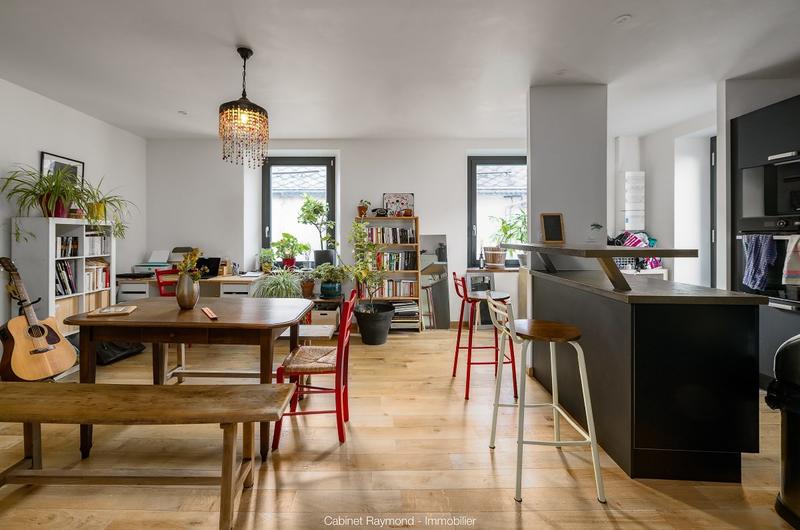 Local commercial - 141 m² - 5 pièces