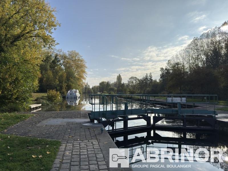 Pavillon - 130 m² - 6 pièces