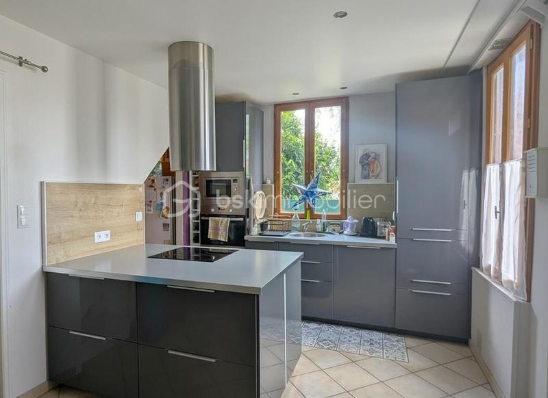 Maison - 90 m² - 4 pièces