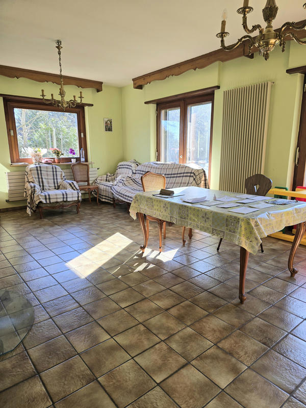 Maison - 185 m² - 8 pièces