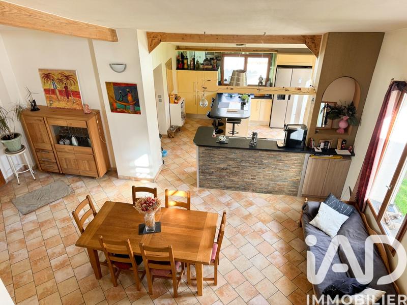 Maison - 140 m² - 4 pièces