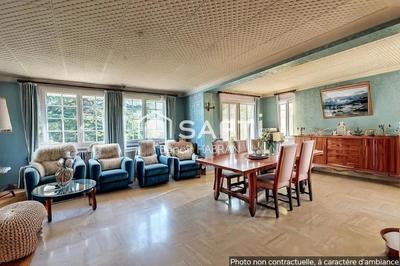 Maison - 184 m² - 7 pièces