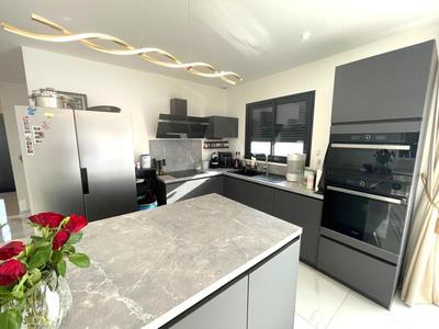 Maison - 88 m² - 3 pièces