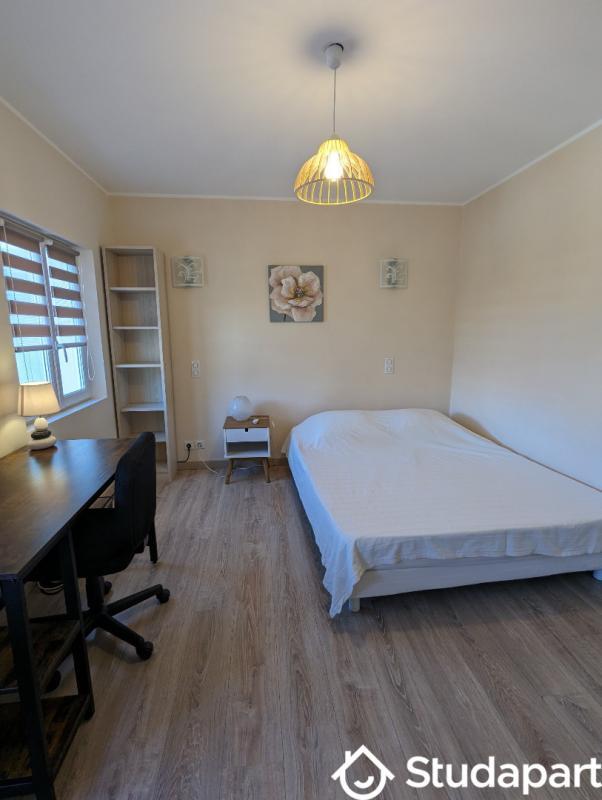 Chambre - 11 m² - 1 pièce