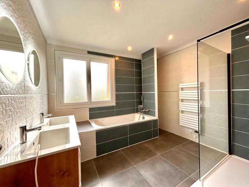 Maison - 143 m² - 6 pièces