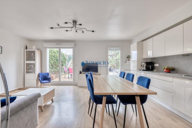 Maison - 86 m² - 5 pièces