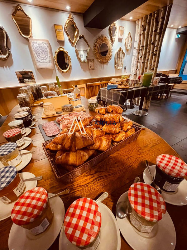 Fonds de commerce - 620 m²