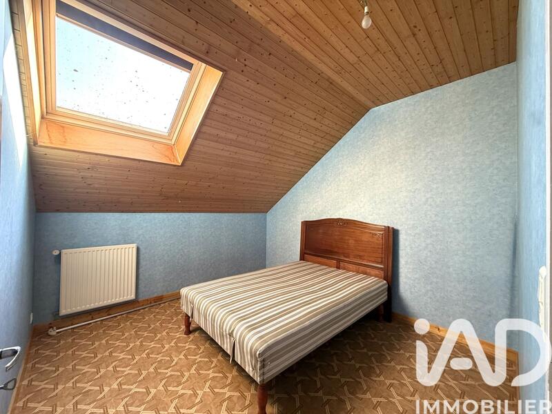 Maison - 228 m² - 6 pièces