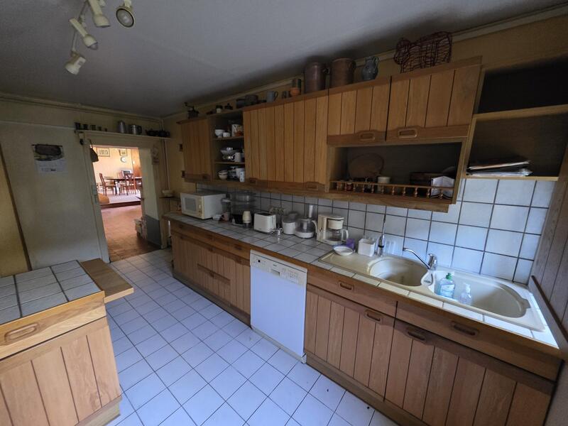 Maison traditionnelle - 174 m² - 8 pièces