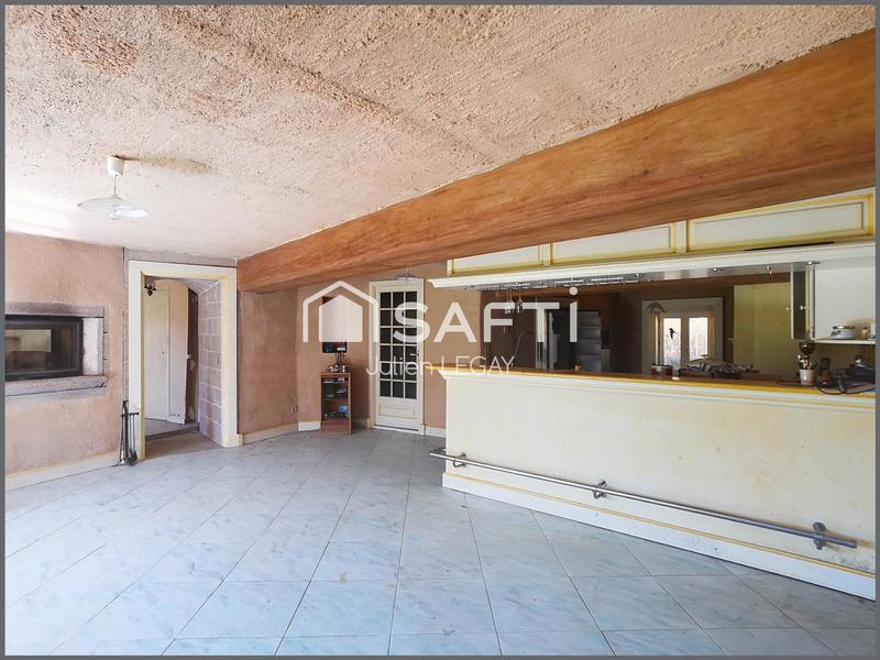 Maison - 323 m² - 14 pièces