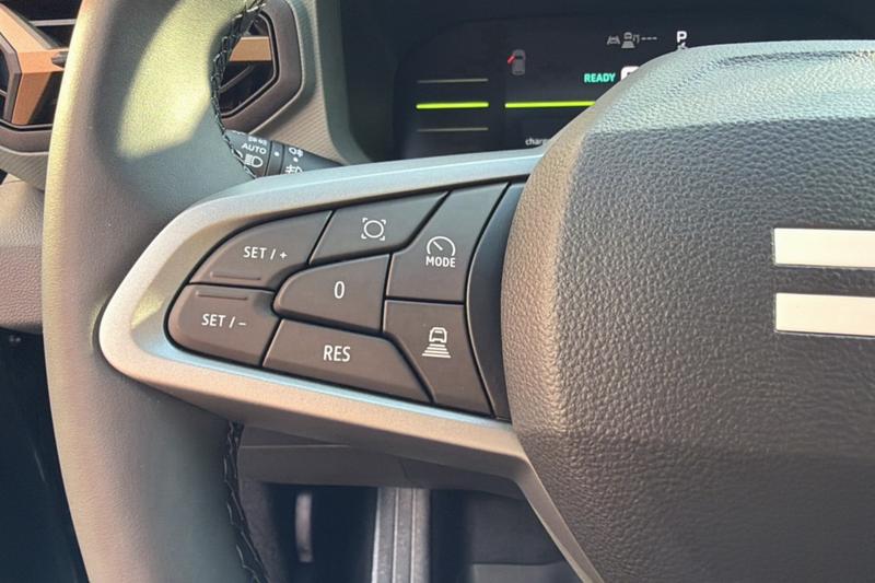 Dacia Duster Hybrid 155 Extreme Plus Stock