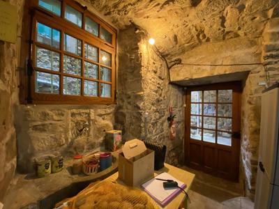 Maison de ville - 301 m² - 11 pièces