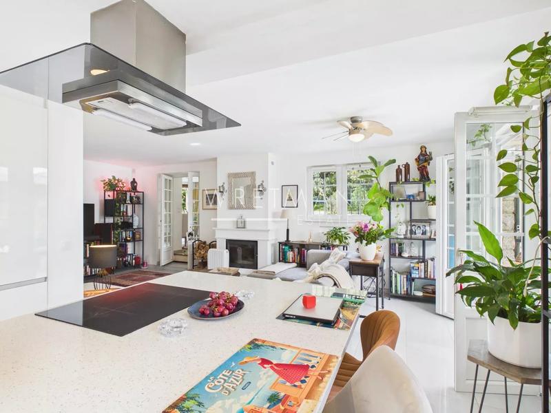 Maison - 121 m² - 5 pièces