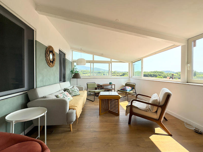 Maison - 151 m² - 6 pièces