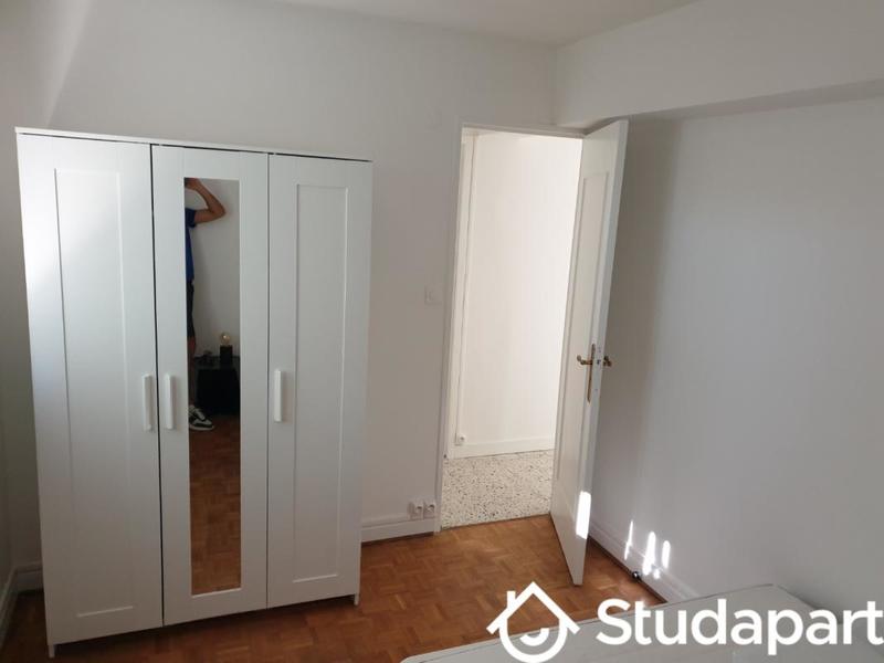 Chambre - 10 m² - 1 pièce
