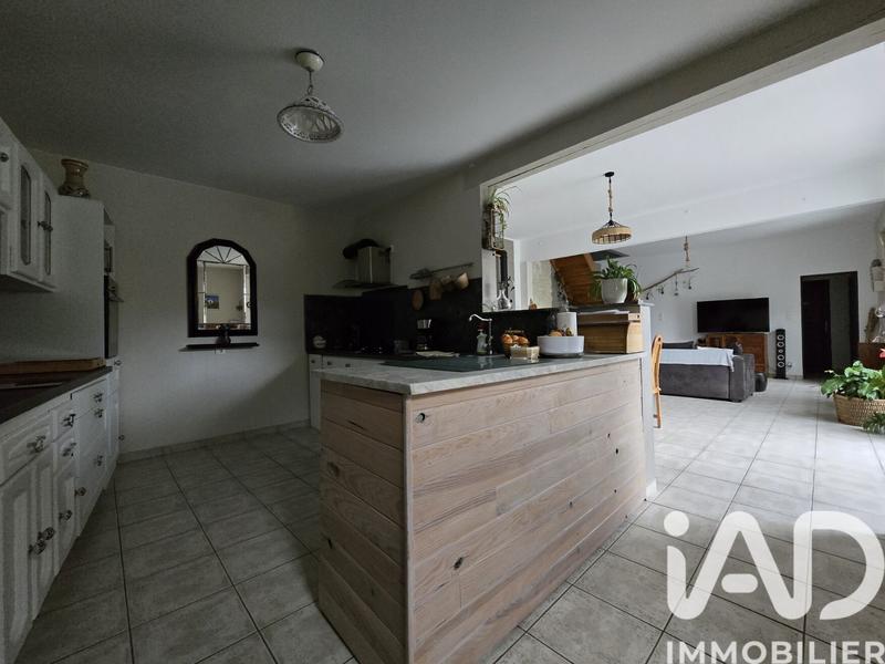 Maison - 177 m² - 6 pièces