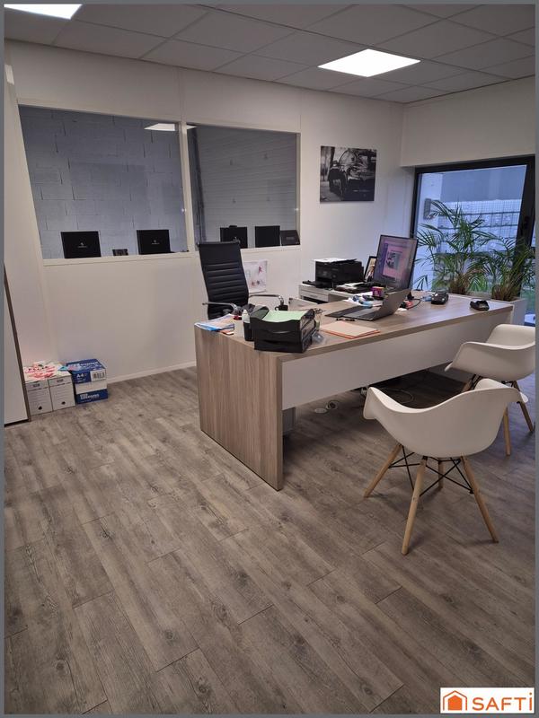 Local commercial - 270 m² - 3 pièces