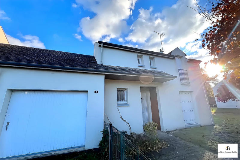 Maison - 93 m² - 4 pièces