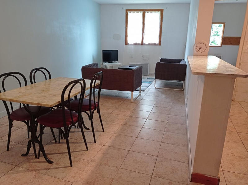 Maison - 250 m² - 10 pièces