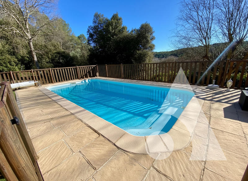 Maison - 161 m² - 6 pièces